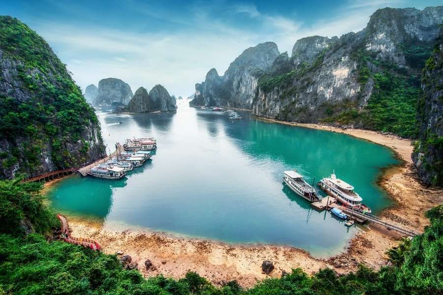 Ha Long Bay Tours a Day Trip from Hanoi, Vietnam