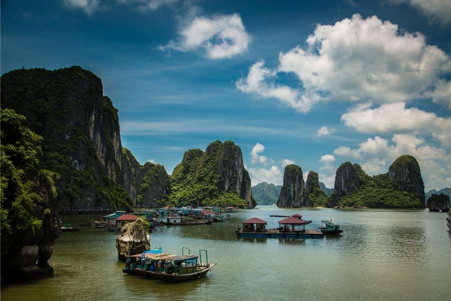 Ha Long Bay Tours a Day Trip from Hanoi, Vietnam