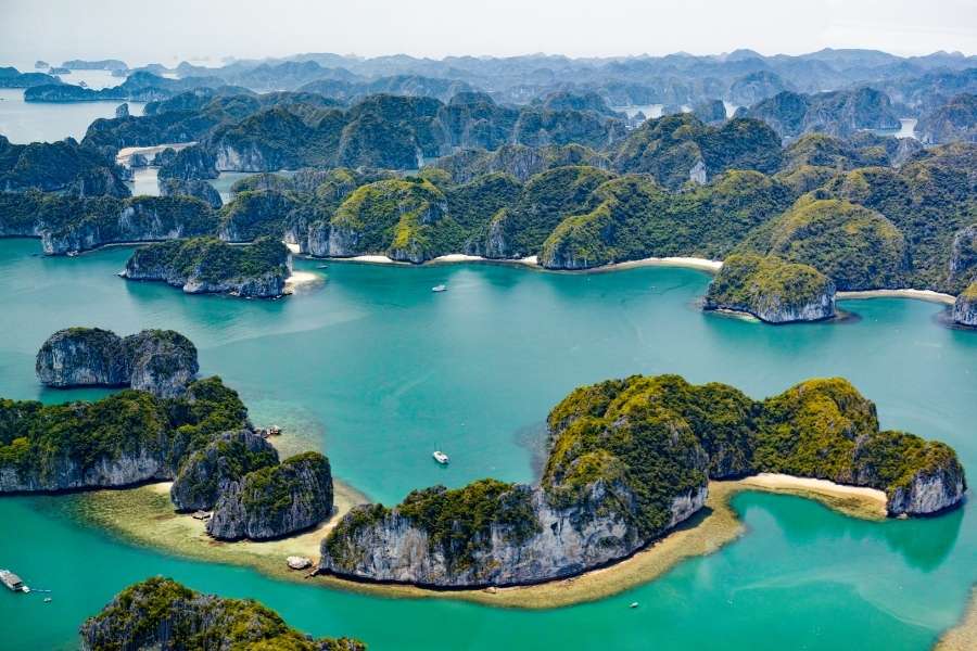 Ha Long Bay Tours a Day Trip from Hanoi, Vietnam