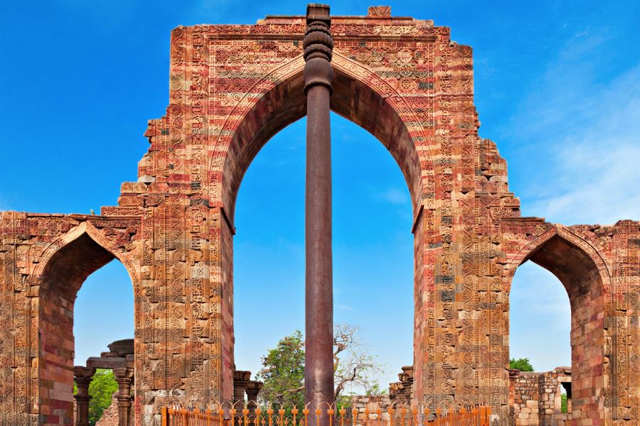 Qutb Minar - A Must See in New Delhi, India