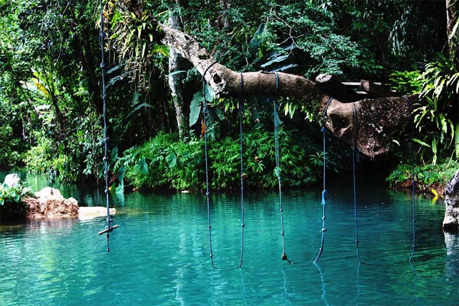 Tham Poukham Vang Vieng Laos