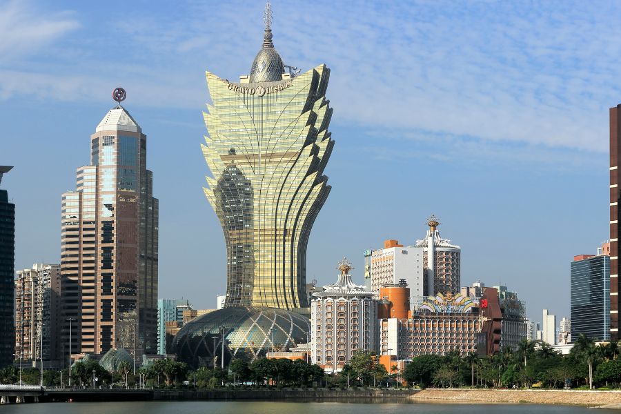 Macau Attractions - Hotel Grand Lisboa