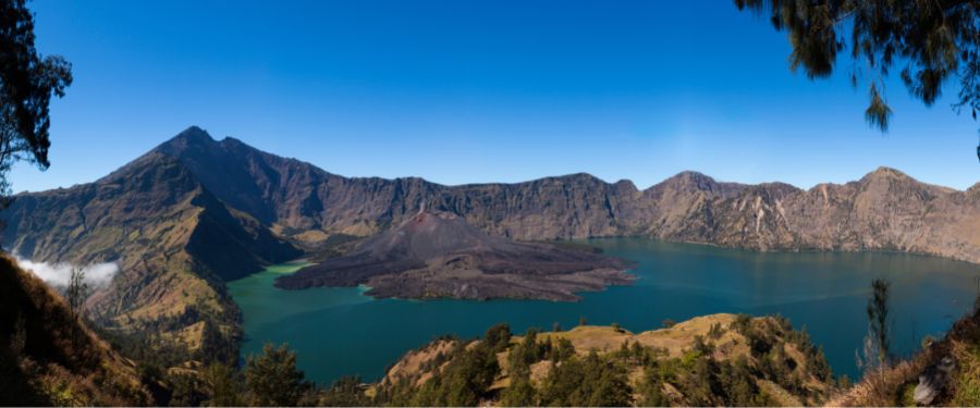 Travel guide to Lombok - mount rinjani Lombok