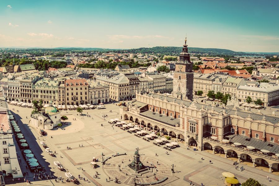 Travel Europe – 10 Places You Must Not Miss While Travelling in Europe - Krakow