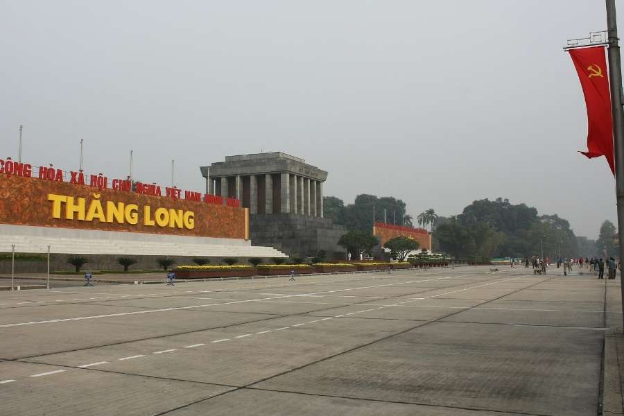 Explore Hanoi - Ba Dinh Square