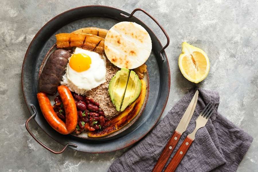 Top 5 Best Food Countries in South America & Foods To Try - Colombia Bandeja Paisa