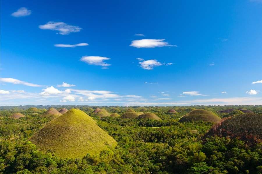 Travel Guide to Bohol - Chocolate Hills Bohol Philippines