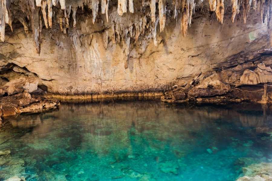 Travel Guide to Bohol - Hinagdanan Cave