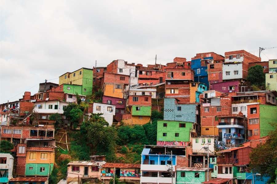  Where To Travel In Colombia - Comuna 13 Medellin