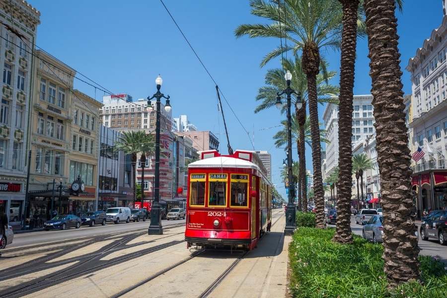 New Orleans with family - New Orleans Streetcars