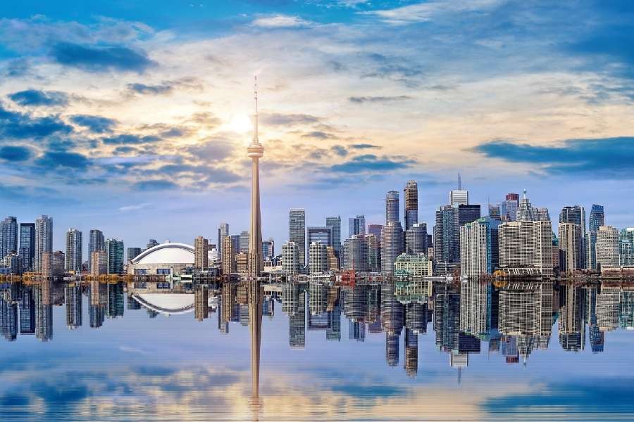 Toronto Travel Guide - Where To Stay, Eat And Visit