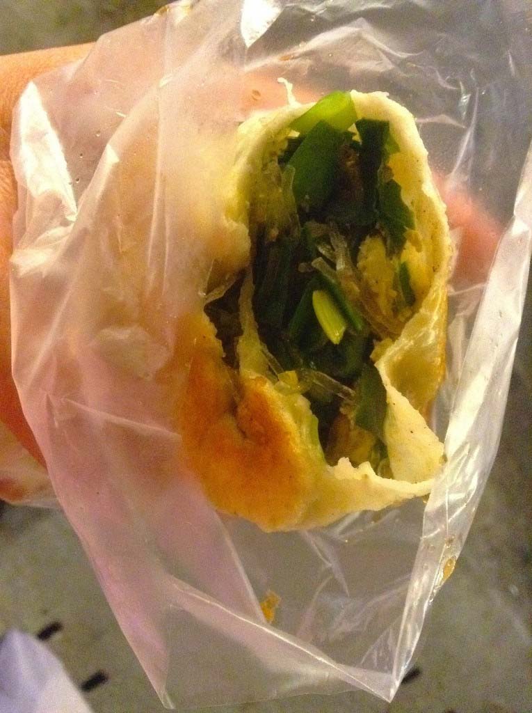 Steamed Rice Bun Filled with Vegetables