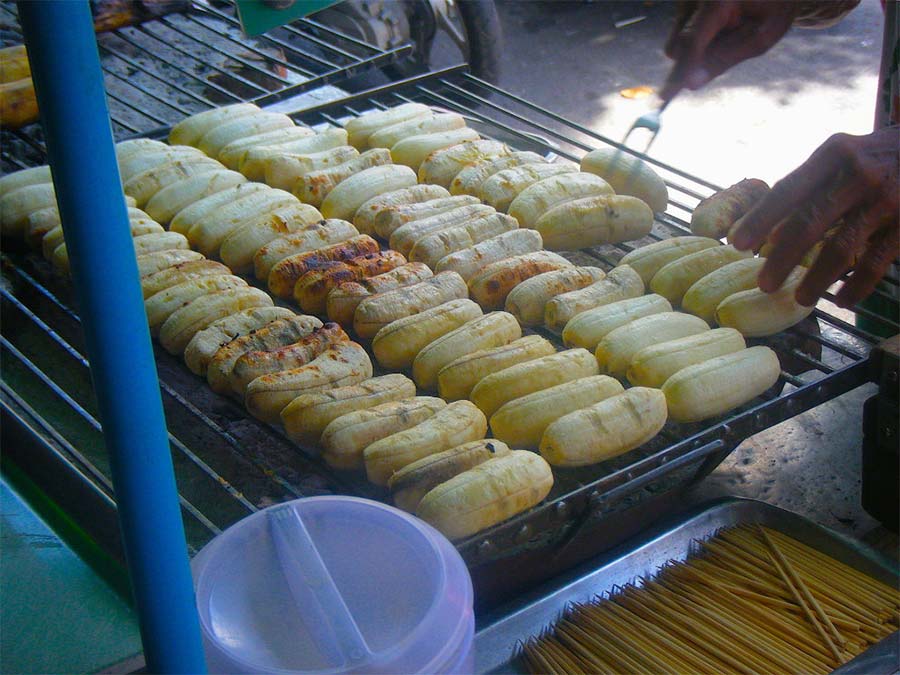 Vegan food guide to Asia Thailand Barbecued Bananas