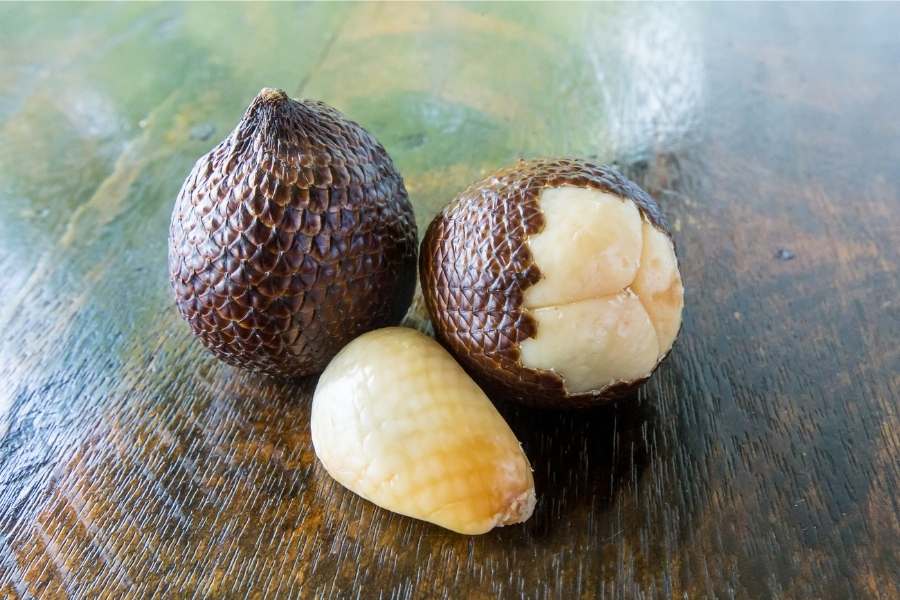 13 Tasty Tropical Fruits - 7. snake fruit