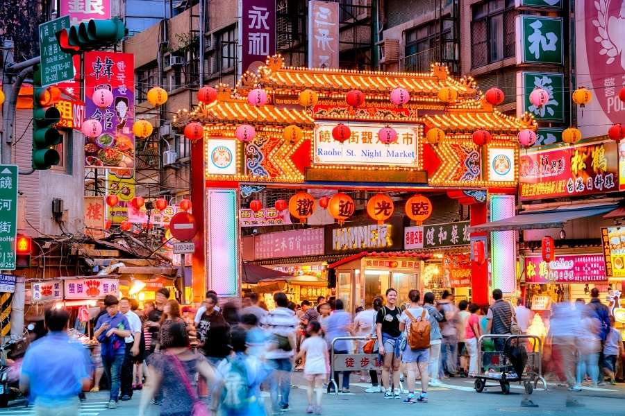 The Best 11 Things to Do in Taipei - 3. Raohe Street Tourist Night Market