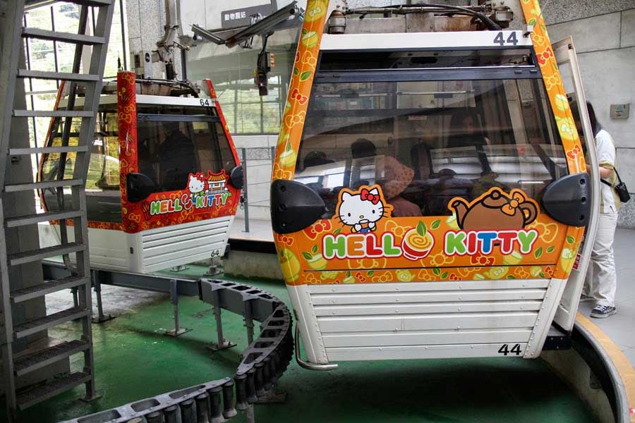 The Best 11 Things to Do in Taipei - 11. hello kitty gondola