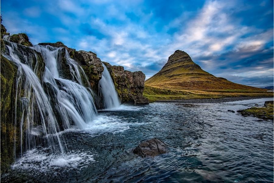 Unique Travel Destinations for Nomads - Iceland