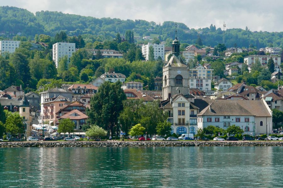 Geneva Travel Guide - Evian-les-Bains