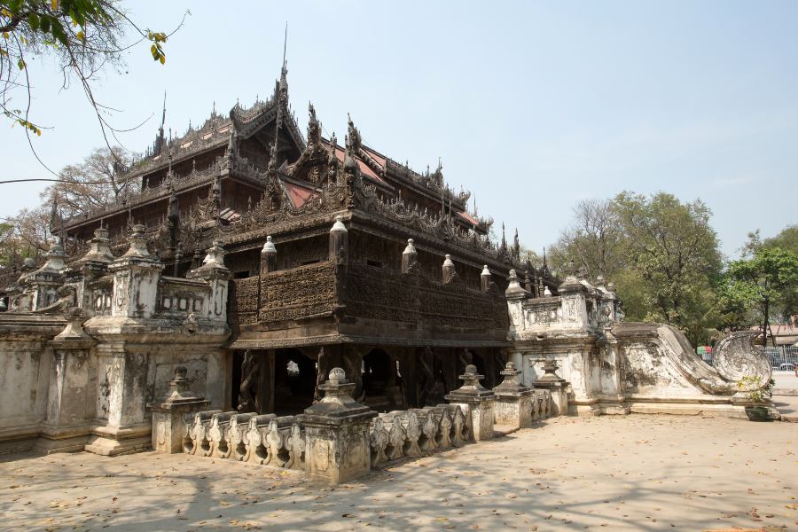 Mandalay Travel Guide - Shwenandaw Kyaung