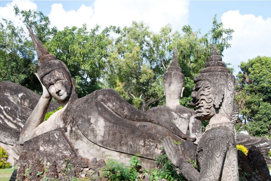 Vientiane Travel Guide - Buddha park