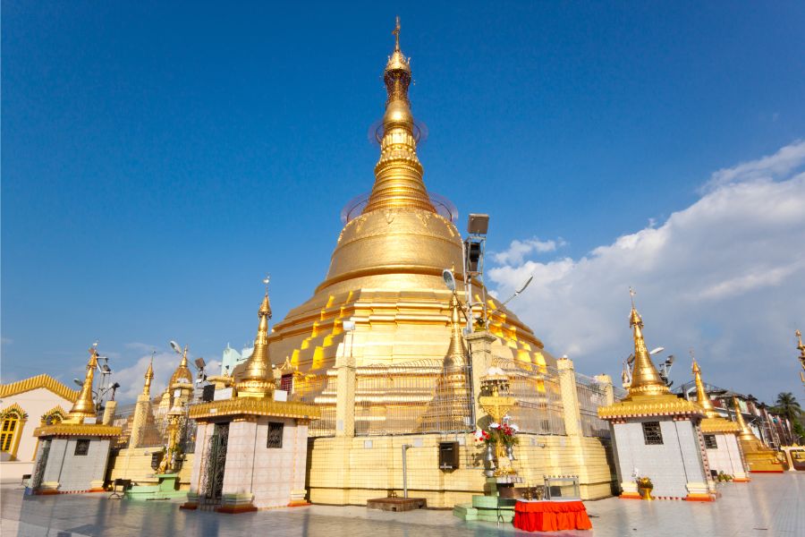 Yangon City Travel Guide - Botataung Pagoda