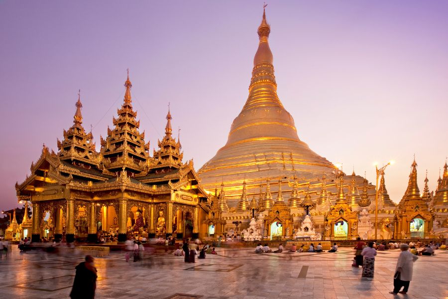 Yangon City Travel Guide - Shwedagon Pagoda