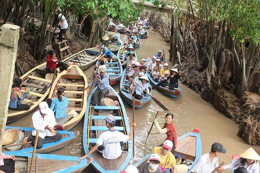 mekong delta overcrowding