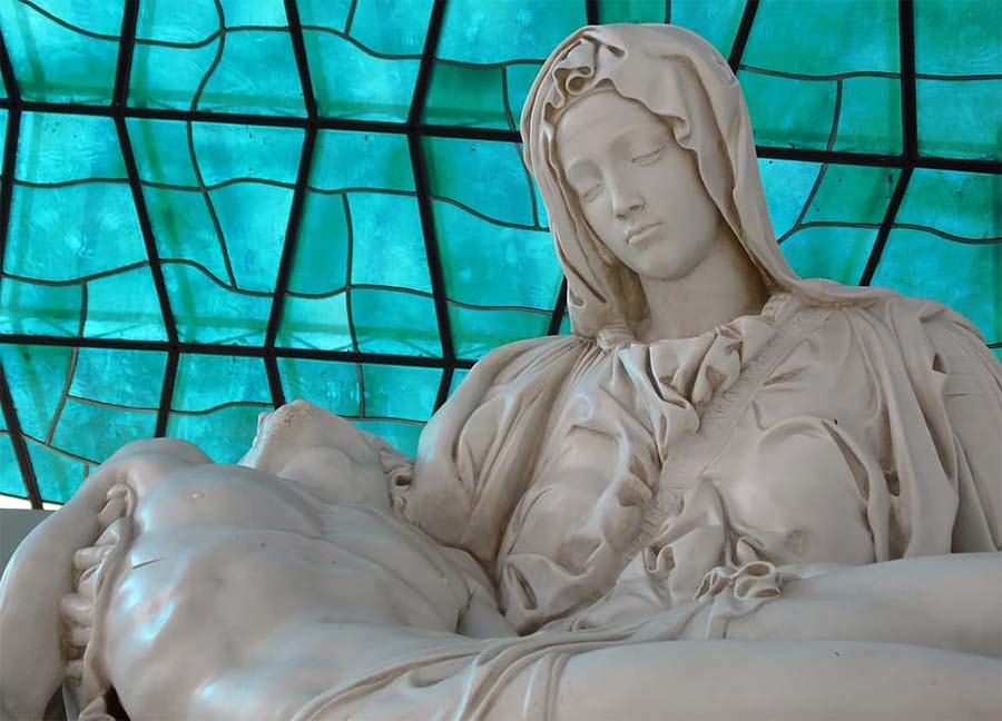 Famous Statues in Europe - Our Lady of Piety