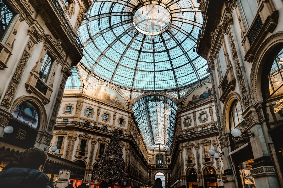  Experience Milan in Style - Milan's Fashion District