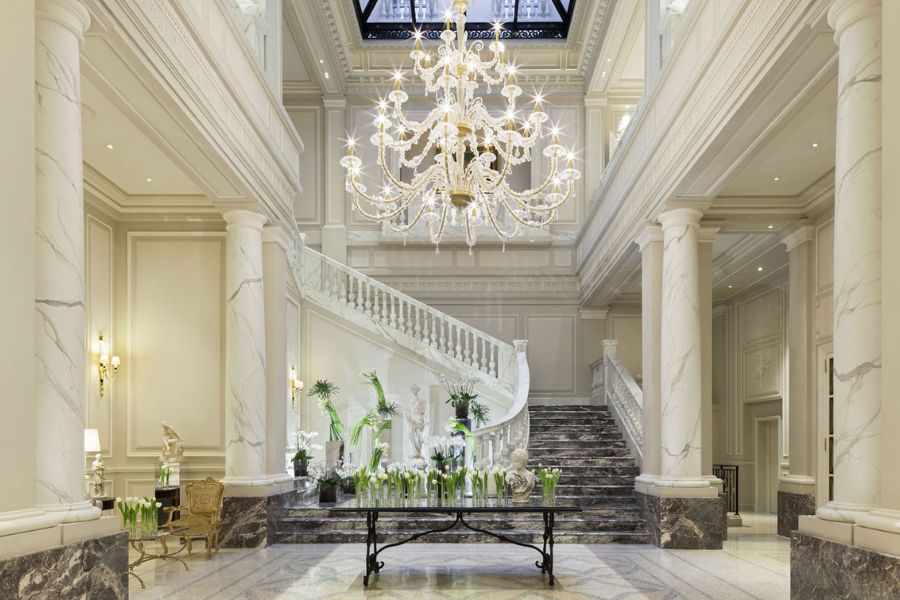  Experience Milan in Style - Palazzo Parigi