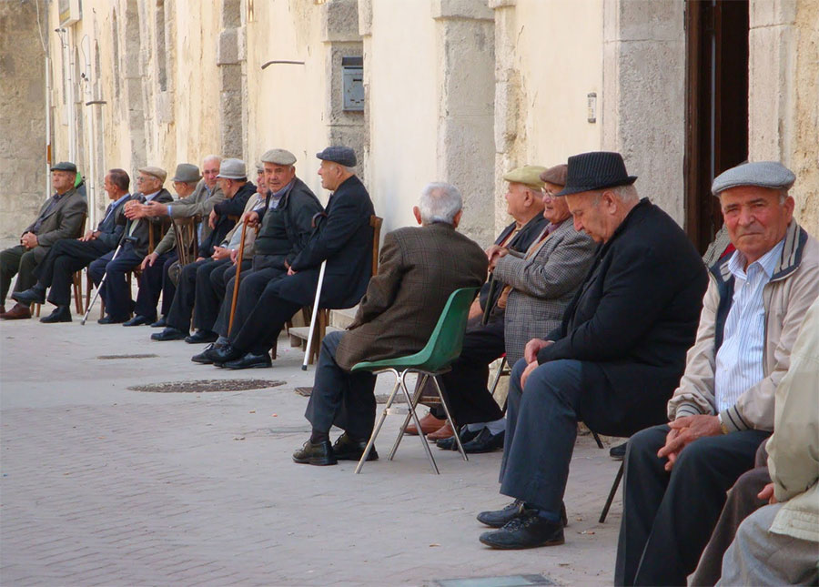 old people square Italy