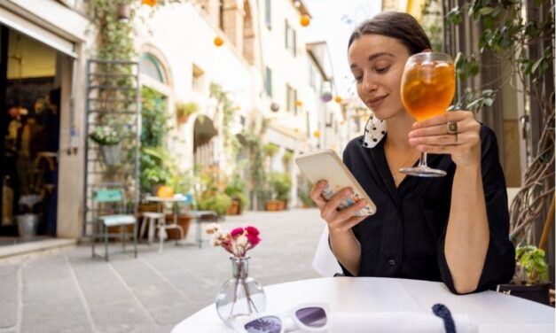 Why Staying Connected is Essential for Modern Travellers