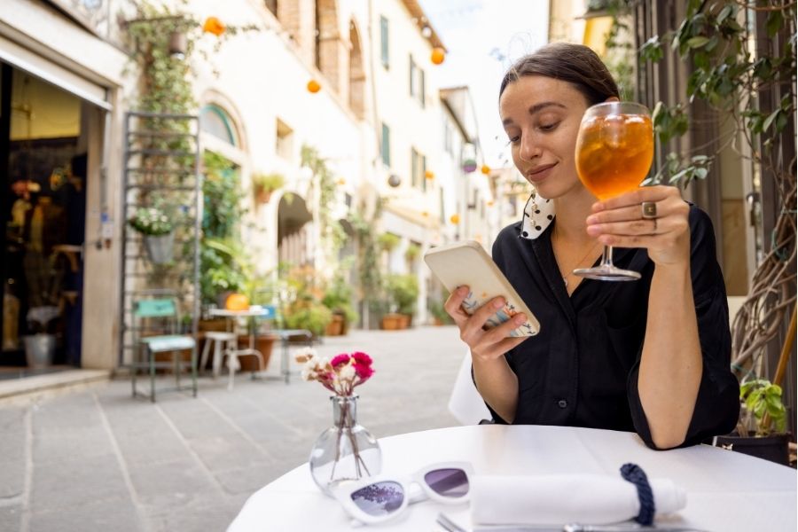 Stay connected in Italy