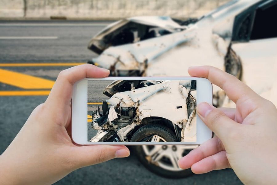 Take photo of car accident