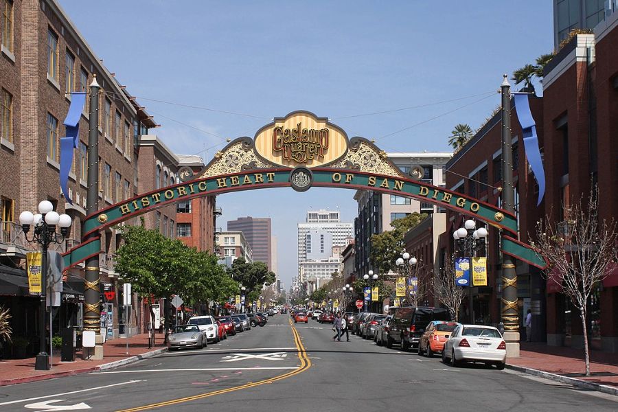 Discovering San Diego - Gaslamp Quarter