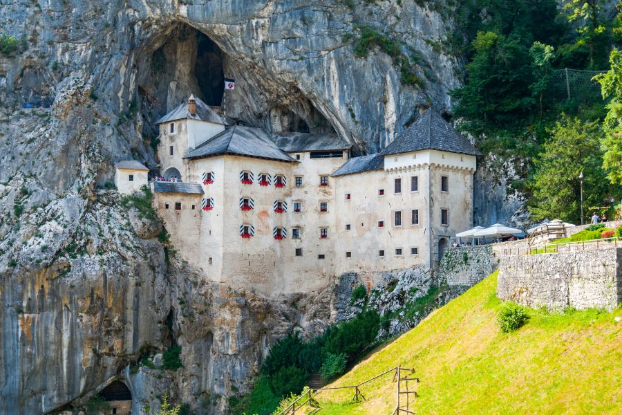 Predjama Castle