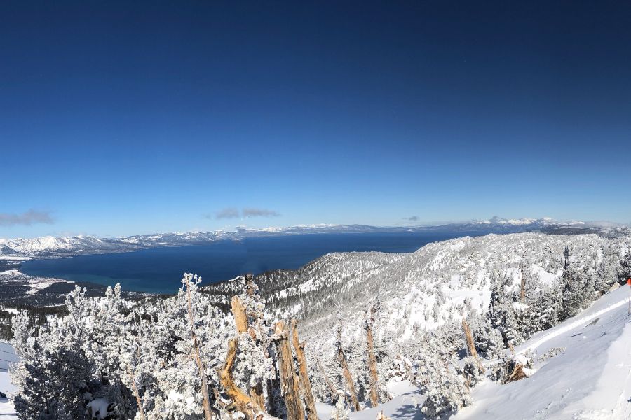 Skiing Lake Tahoe