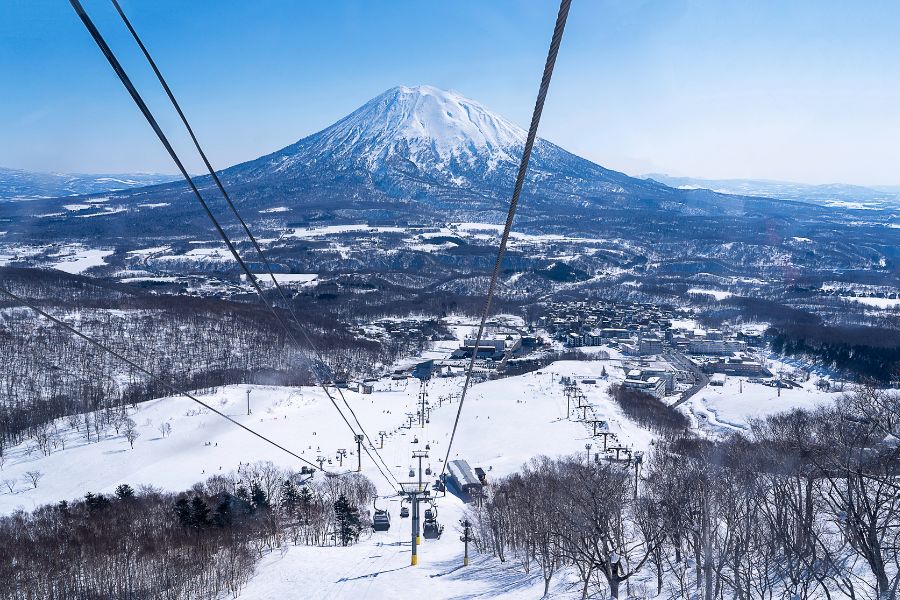 skiing snow