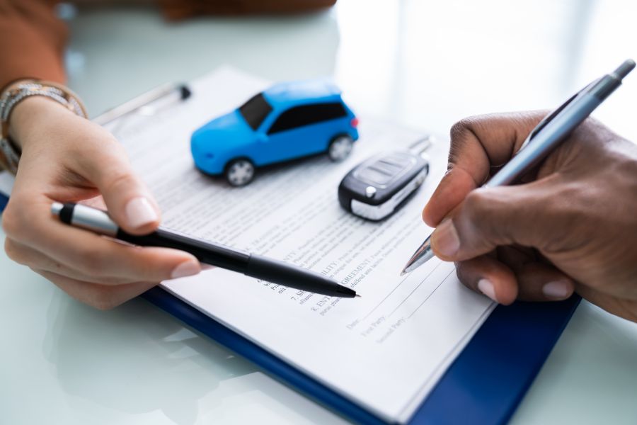Essential Car Loan Insurance Tips for Frequent Travellers