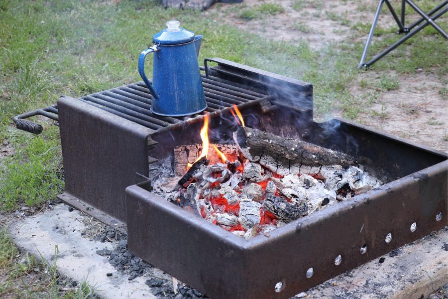 Maximizing Efficiency in Your Outdoor Survival Kit Packing