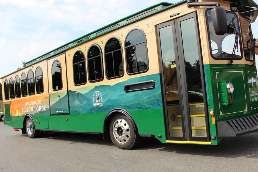 pigeon forge trolley