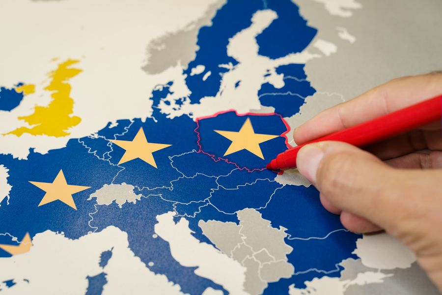 Top 10 EU Countries For Non-EU Spouse Residency Not Becoming a Tax Resident
